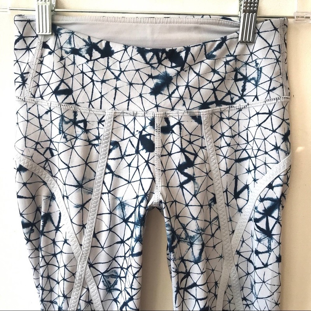 Lululemon Pedal Pace High Rise Crop Legging 4 pant - Picture 2 of 10